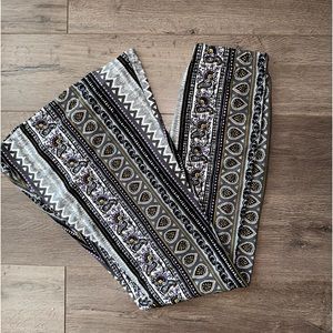 4/$20!✨Eye Candy Festival Pants